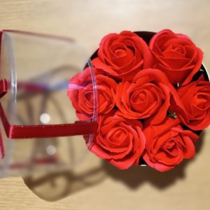 Czerwone mydlane róże